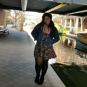 Meet your Posher, Yreca jane